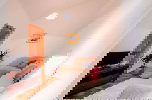 Foto 15 - Lovely Apartment With Swimming Pool