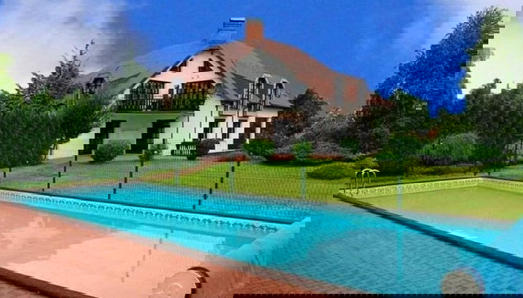 Foto 1 - Large Holiday Villa With Pool, Brenna