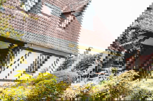 Foto 54 - Modern Holiday Home in Bazel With Garden
