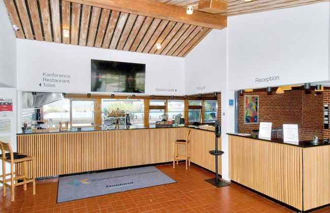 6 Person Holiday Home on a Holiday Park in Gilleleje - Foto 2