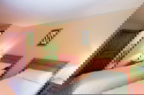 Foto 12 - Luxury Apartment With Terrace, Sauna, Tennis, Pool