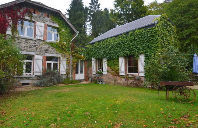 Quaint Holiday Home in Bievre in the Forest - Foto 1