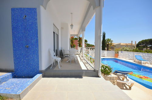 Foto 22 - Charming Villa With Private Pool in Vibrant Vilamoura, Free AC and Wifi