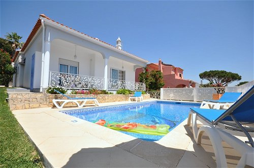 Photo 1 - Well-appointed Villa is Situated in the Popular Resort of Vilamoura