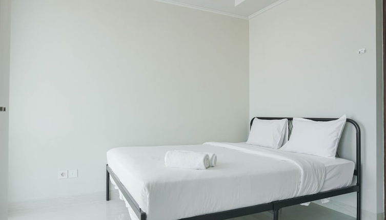 Photo 1 - Minimalist and Comfort Studio at Green Sedayu Apartment