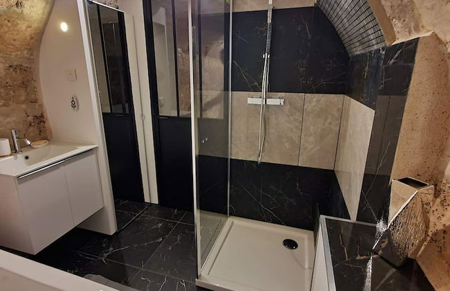 La Forteresse Jacuzzi-Sauna - Photo 15