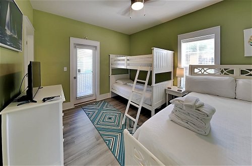 Photo 3 - Bungalows at Seagrove by Southern Vacation Rentals