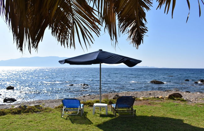 House Just on the Beach - Photo 9