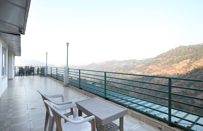 OYO 12185 Home Wayside Villa 3BHK Apartment Kasauli - Photo 23
