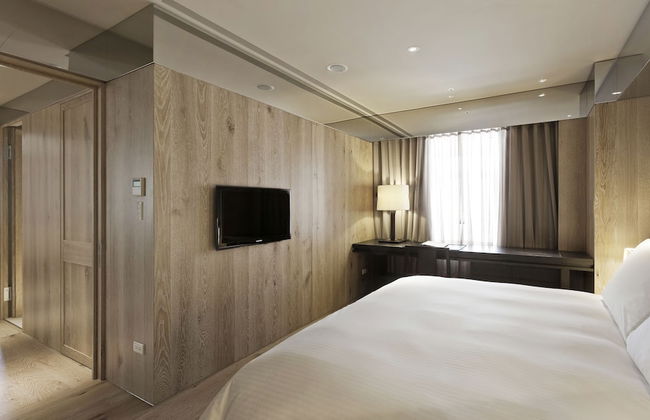 Gloria Residence - Photo 32