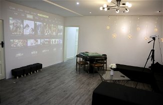 Foto 1 - Qing Apartment Family Theatre