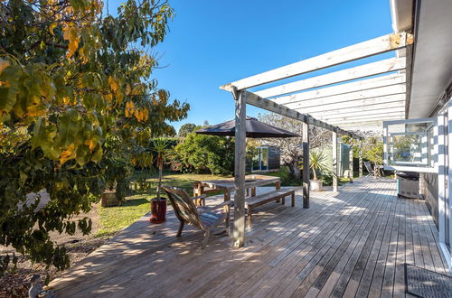 Photo 17 - Driftwood Beach House with Spa Pool