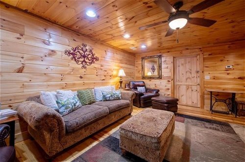Photo 23 - Underlook Cabin-secluded Cabin With Wifi Large Deck Gas Grill Wood Fireplace
