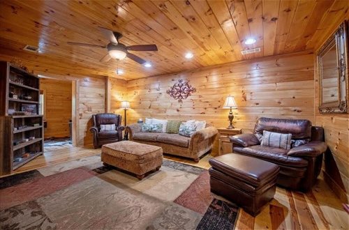 Photo 22 - Underlook Cabin-secluded Cabin With Wifi Large Deck Gas Grill Wood Fireplace
