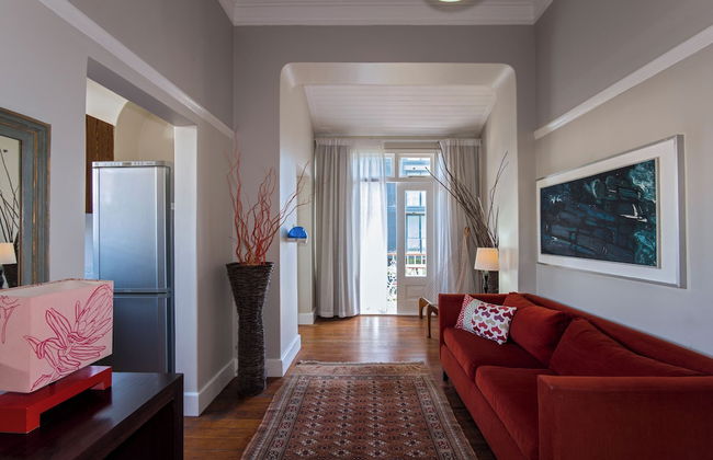 Barry Hall Apartments - Photo 3