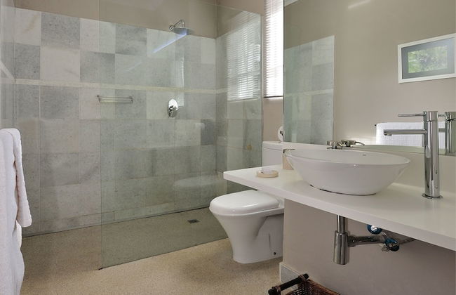 Barry Hall Apartments - Photo 53