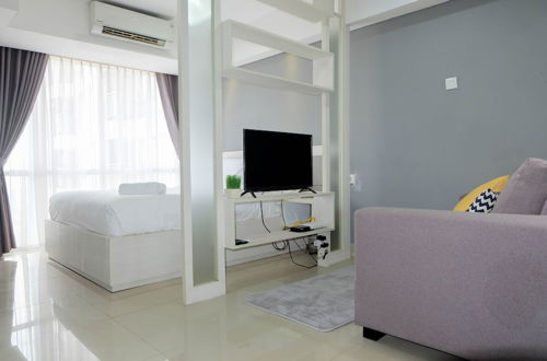 Photo 14 - Furnished Studio Apartment at H Residence