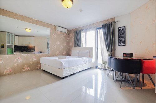 Photo 3 - Best Price Studio Apartment at Tamansari Semanggi