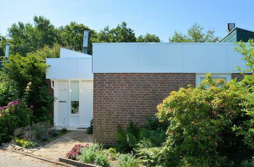 Photo 42 - Fresh & Colorful Holiday Home near Beach, Sea, Dunes, & Lake