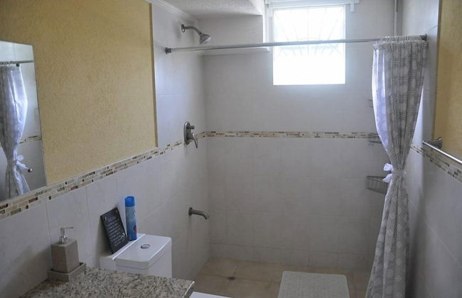 Princess Apartment - Photo 14