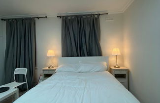 Foto 3 - Impeccable Studio Apartment in West London