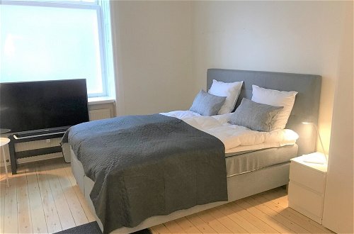 Photo 1 - Small Cozy Apartment in Frederiksberg