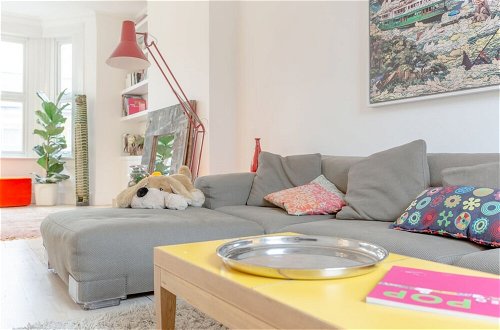 Foto 14 - Stylish 2 Bedroom Apartment in London