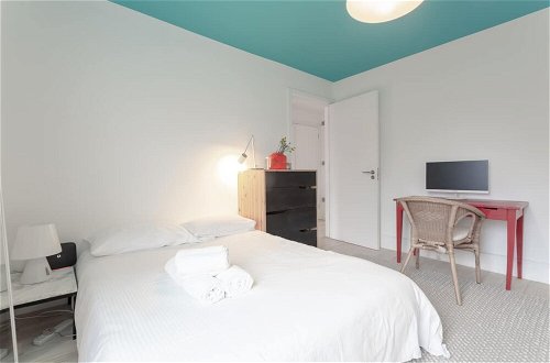 Foto 12 - Stylish 2 Bedroom Apartment in London