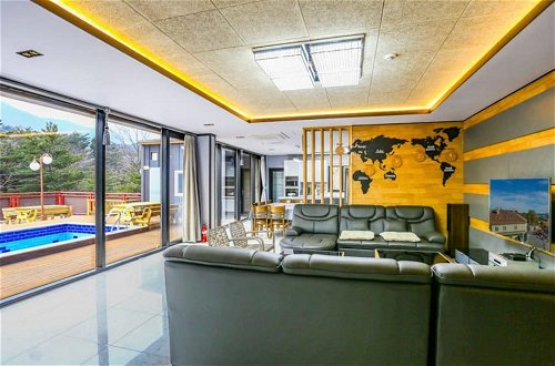 Photo 5 - Goseong The Only Pool Villa Pension