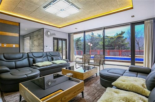 Photo 9 - Goseong The Only Pool Villa Pension