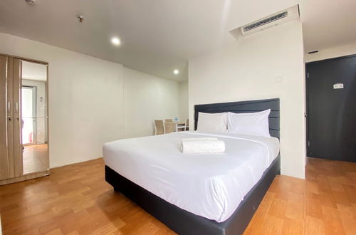 Photo 3 - Spacious Studio Room at Apartment Grand Asia Afrika Residence