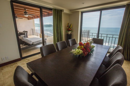 Photo 15 - Spectacular 3 Bedroom Penthouse at Croc's Resort & Casino