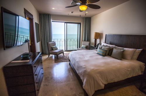 Photo 8 - Spectacular 3 Bedroom Penthouse at Croc's Resort & Casino