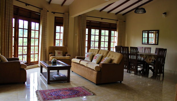 Lobby-Lounge