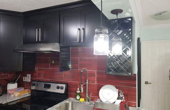 New Kingston Apt at Kensington Court - Photo 21