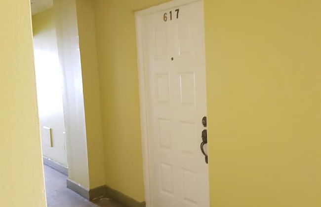 New Kingston Apt at Kensington Court - Photo 38