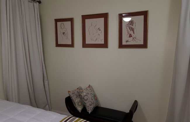 New Kingston Apt at Kensington Court - Photo 2