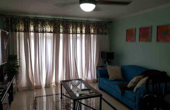 New Kingston Apt at Kensington Court - Photo 23