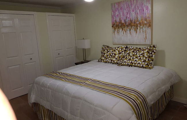New Kingston Apt at Kensington Court - Photo 8