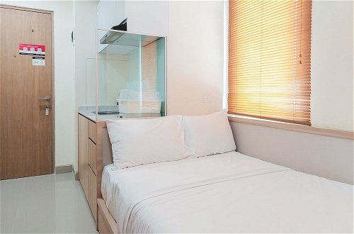 Foto 1 - Comfort and Cozy Studio Apartment at B Residence