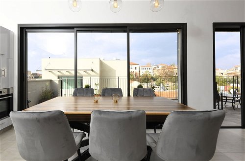 Foto 47 - AirTLV Deluxe Jaffa Apartments