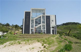 Foto 1 - Pohang Sound of Nature Pension
