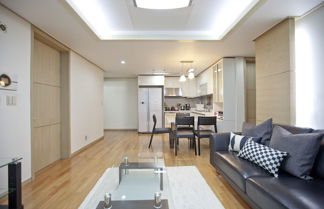 Photo 1 - Gangnam Business District Apt