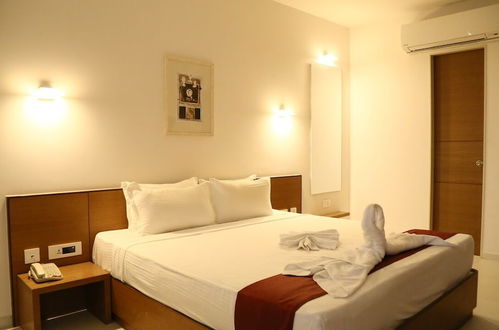 Photo 8 - Patria Suites