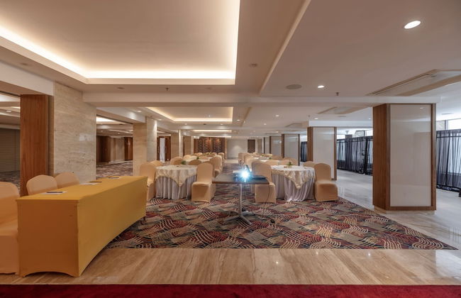 Quality Inn Patria Suites, Rajkot - Foto 40