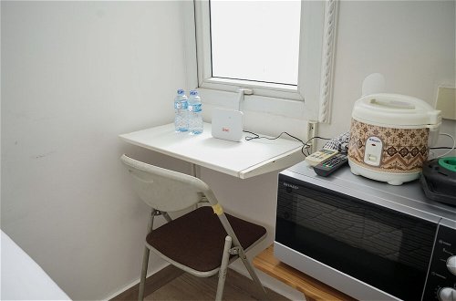Foto 6 - Affordable Studio Apartment At Aeropolis Residence Near Soetta