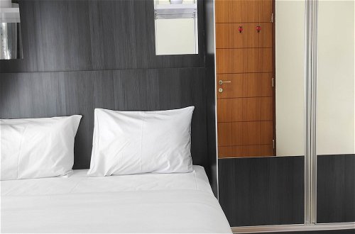 Foto 3 - Comfort 2Br Apartment At Vida View Makassar