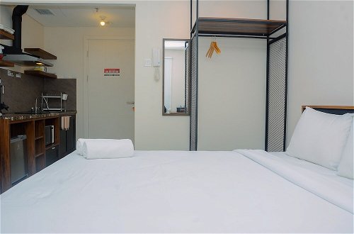 Photo 10 - Comfy and Minimalist Studio Kebayoran Icon Apartment
