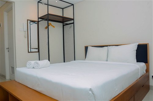 Foto 1 - Comfy and Minimalist Studio Kebayoran Icon Apartment