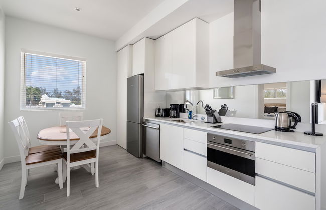 Cayman Luxury Rentals at The Grove - Foto 36